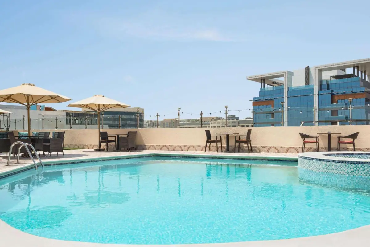 Howard Johnson Plaza by Wyndham Dubai Deira 5